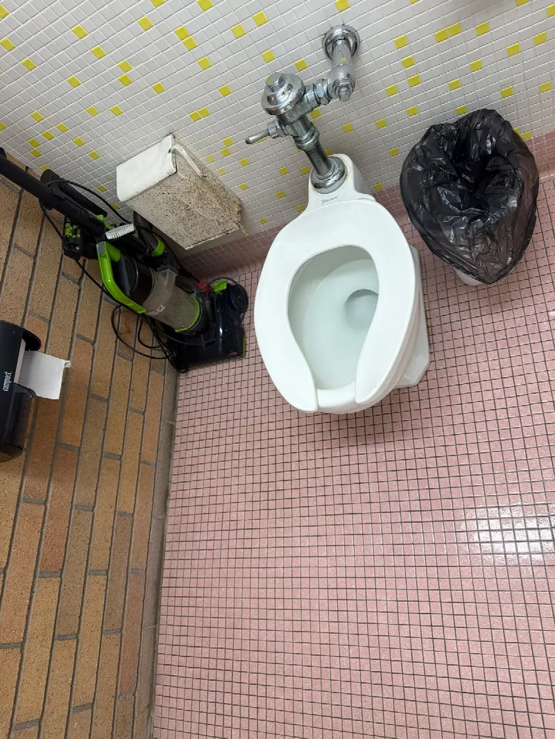 Floor Cleaning in Sacramento, CA