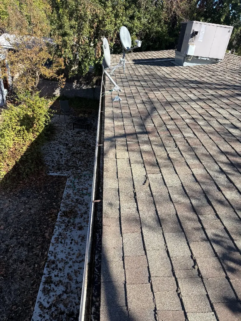 Gutter Cleaning and Maintenance in Sacramento, CA