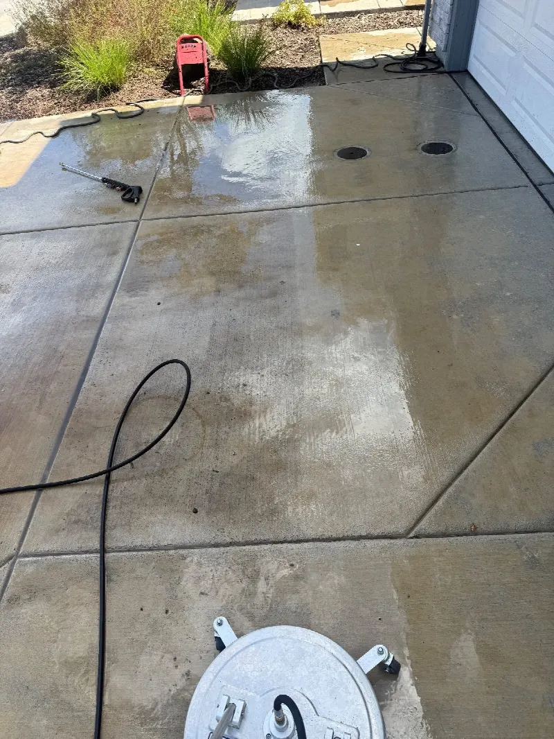 Pressure Washing in Roseville, CA